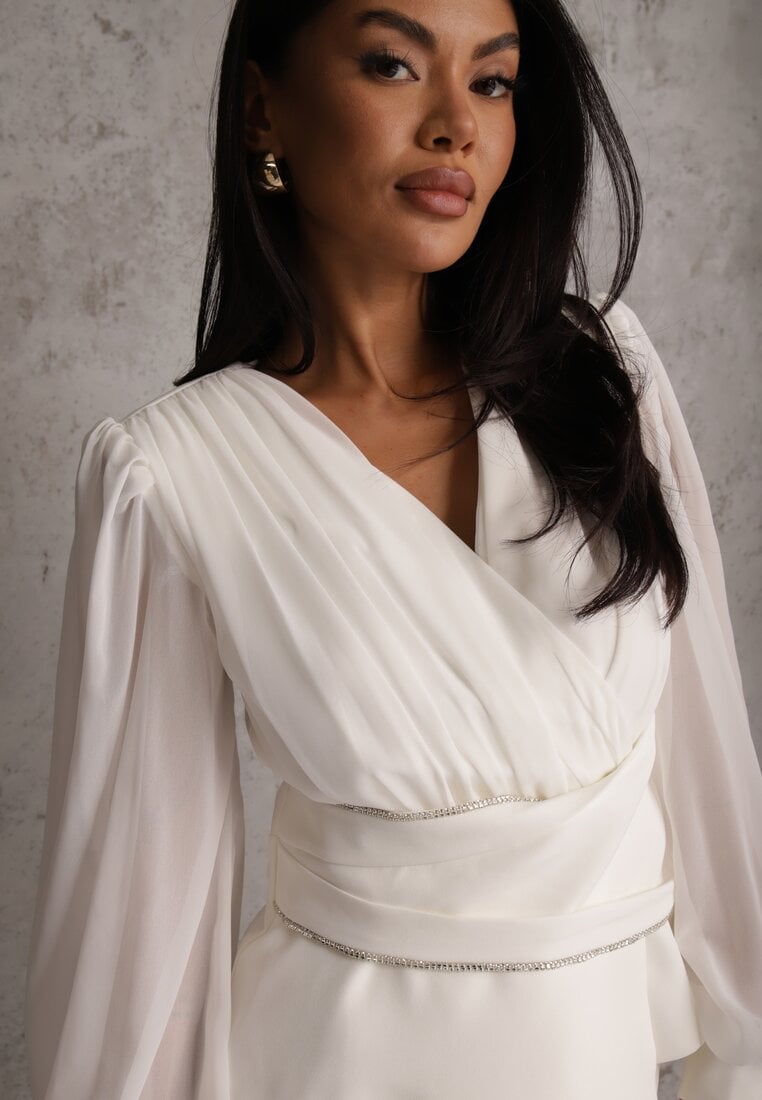 Biała Bluzka VICES w Kopertowym Stylu z Luźnymi Transparentnymi Rękawami i Dekoltem V Inge