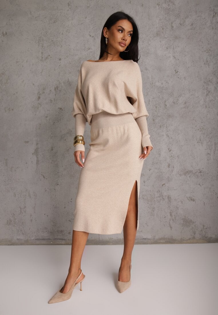 Beżowa Nietoperzowa Sukienka z Dzianiny z Wiskozą z Dekoltem w Łódkę Yuzoma
