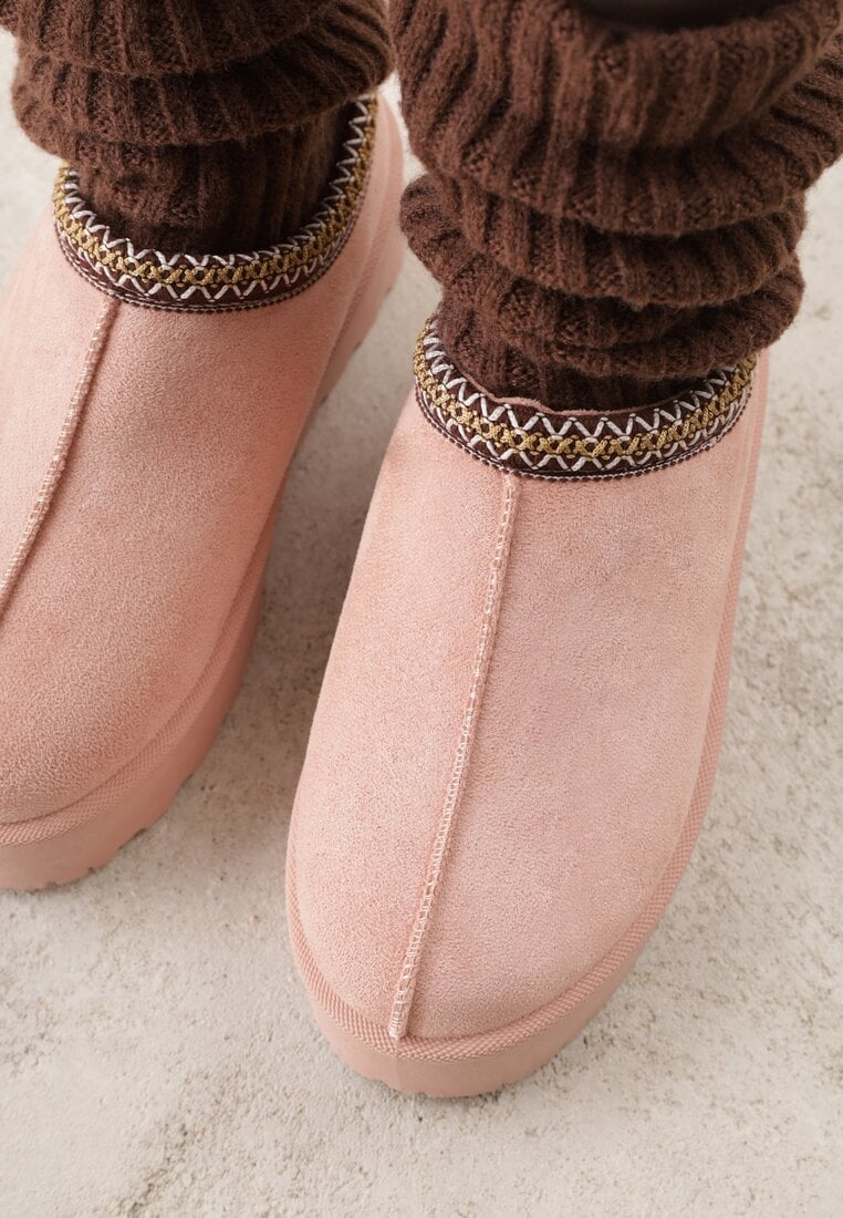 Różowe Śniegowce na Platformie z Niską Cholewką i Haftowanym Wzorem Zivilae