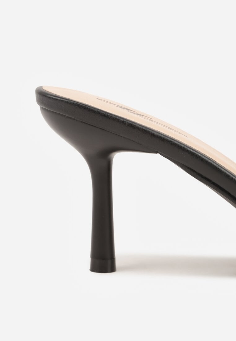 Czarne Klapki na Szpilce z Ozdobnym Kwiatkiem Brialora