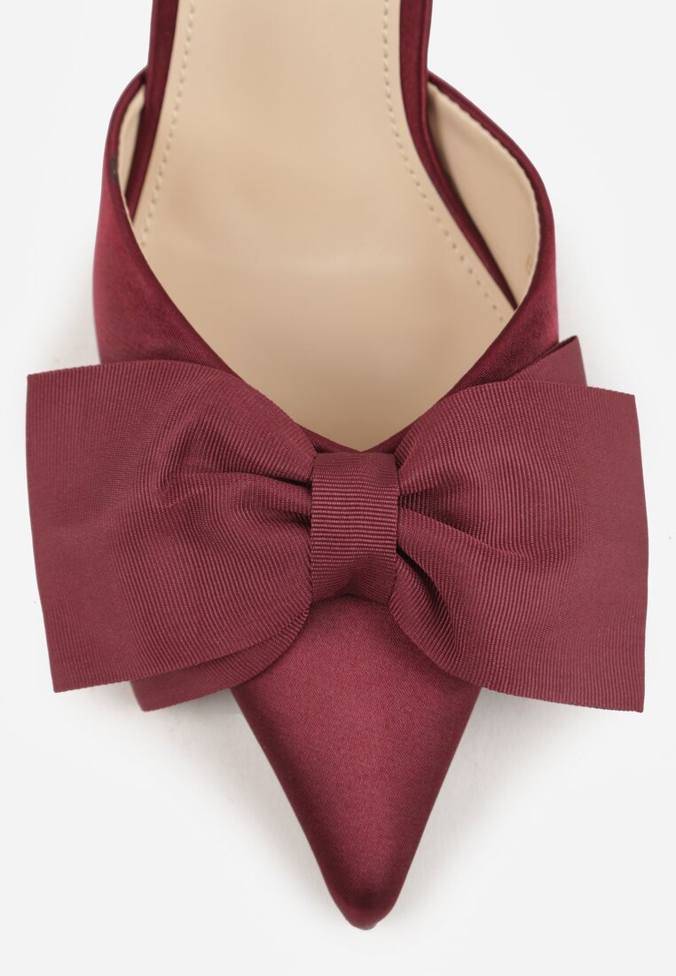 Bordowe Szpilki o Satynowym Wykończeniu z Aplikacją w Kształcie Kokardy Gihaen