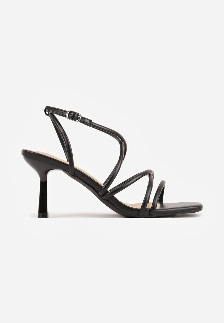 Czarne Sandały na Szpilce z Cienkimi Paseczkami i Kwadratowym Noskiem Danita