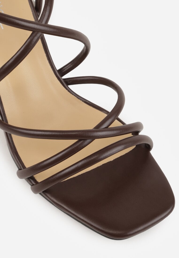 Brązowe Sandały na Szpilce z Cienkimi Paseczkami i Kwadratowym Noskiem Danita