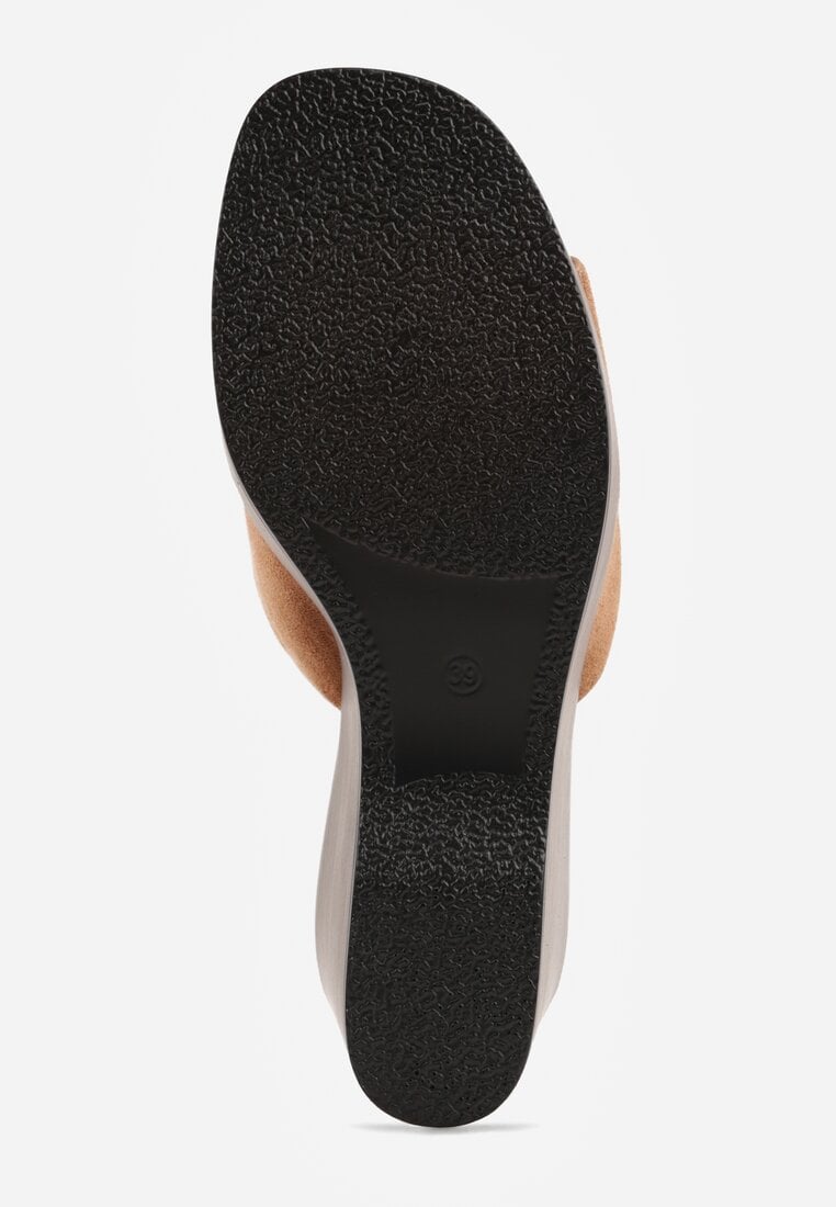 Jasnobrązowe Klapki Typu Drewniaki z Imitacji Zamszu na Koturnie Abilisa