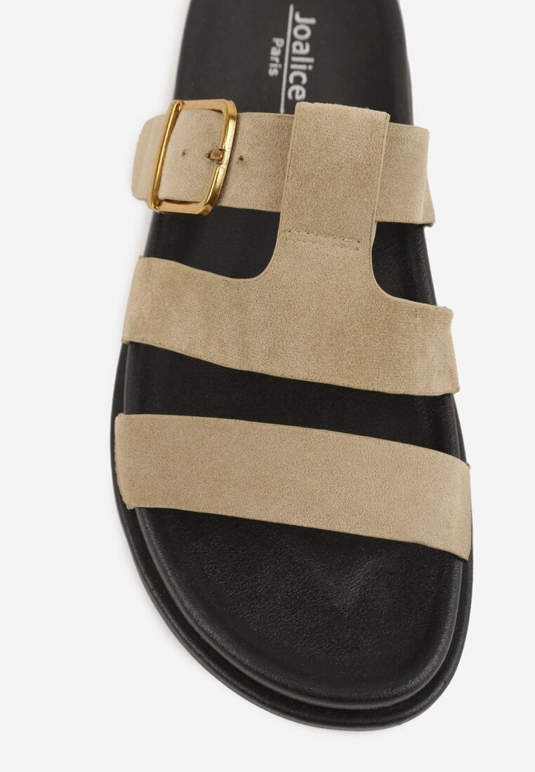 Beżowe Klapki Ozdobione Geometrycznymi Paskami i Metaliczną Klamrą Hossei