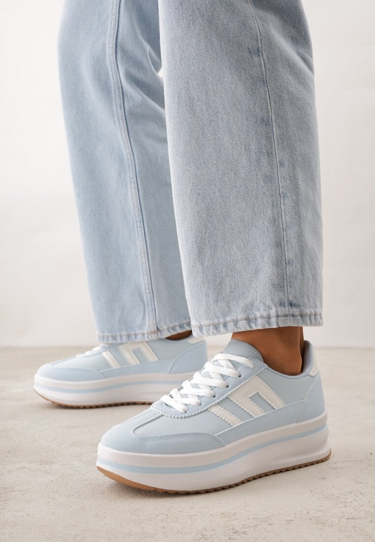 Jasnoniebieskie Sneakersy na Platformie z Geometrycznym Motywem Hippiopis