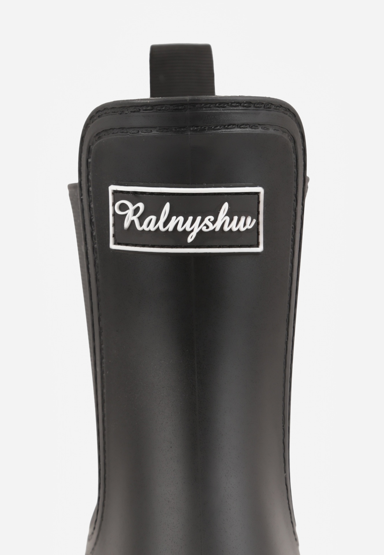 Czarne Kalosze Typu Sztyblety z Antypoślizgową Podeszwą Volenne