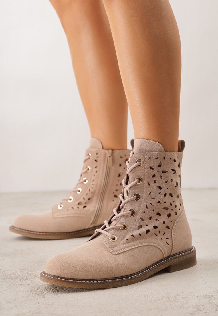 Beżowe Skórzane Botki z Ażurowym Wzorem Kasona