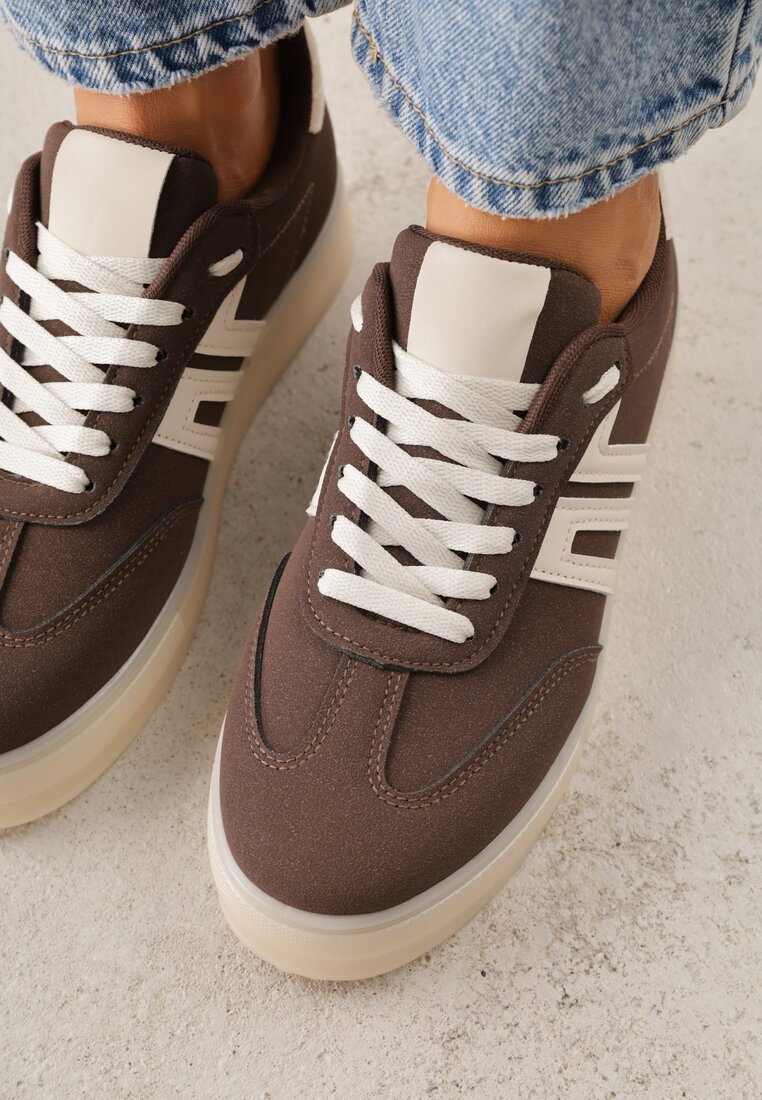 Brązowe Sneakersy w Stylu Klasycznych Tenisówek na Grubej Podeszwie Yenoinne