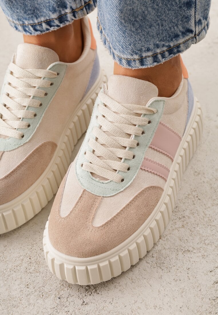 Wielokolorowe Sneakersy na Tłoczonej Platformie Ozdobione Dwoma Paskami Hesaia