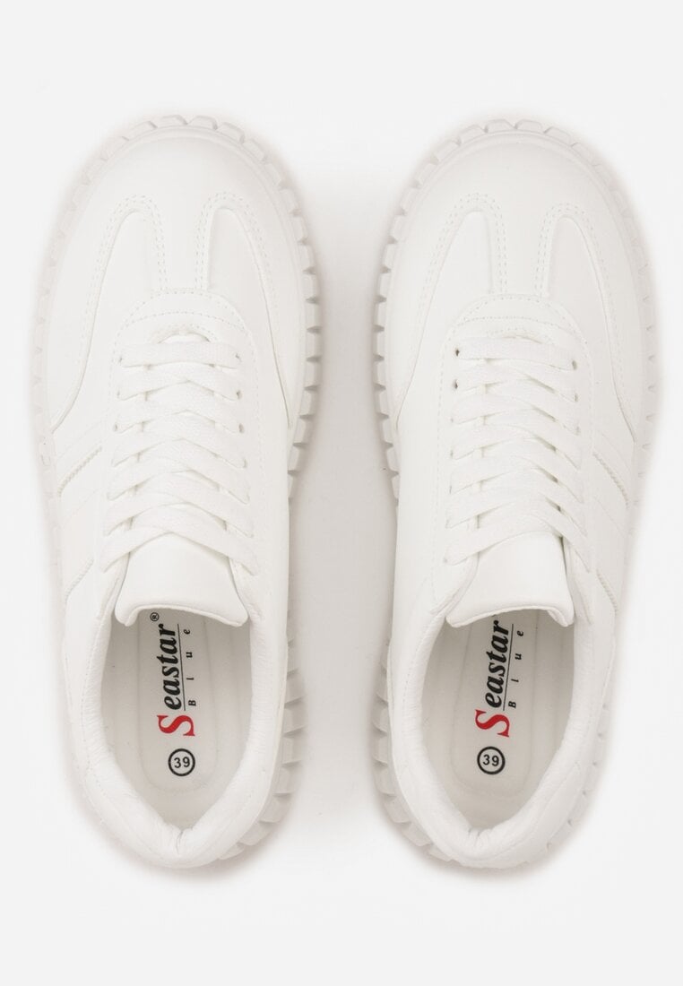 Białe Sneakersy na Tłoczonej Platformie Ozdobione Dwoma Paskami Hesaia