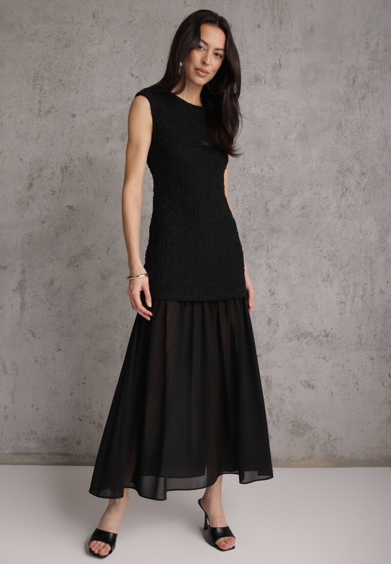 Czarna Ażurowa Sukienka z Transparentnym Dołem i Usztywnionymi Ramionami Semiris