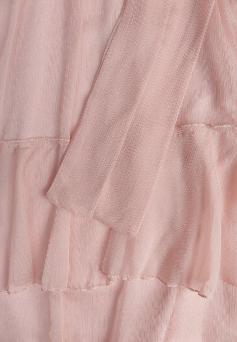 Różowa Eteryczna Sukienka z Falbanami i Wiązanym Paskiem w Talii Rivania