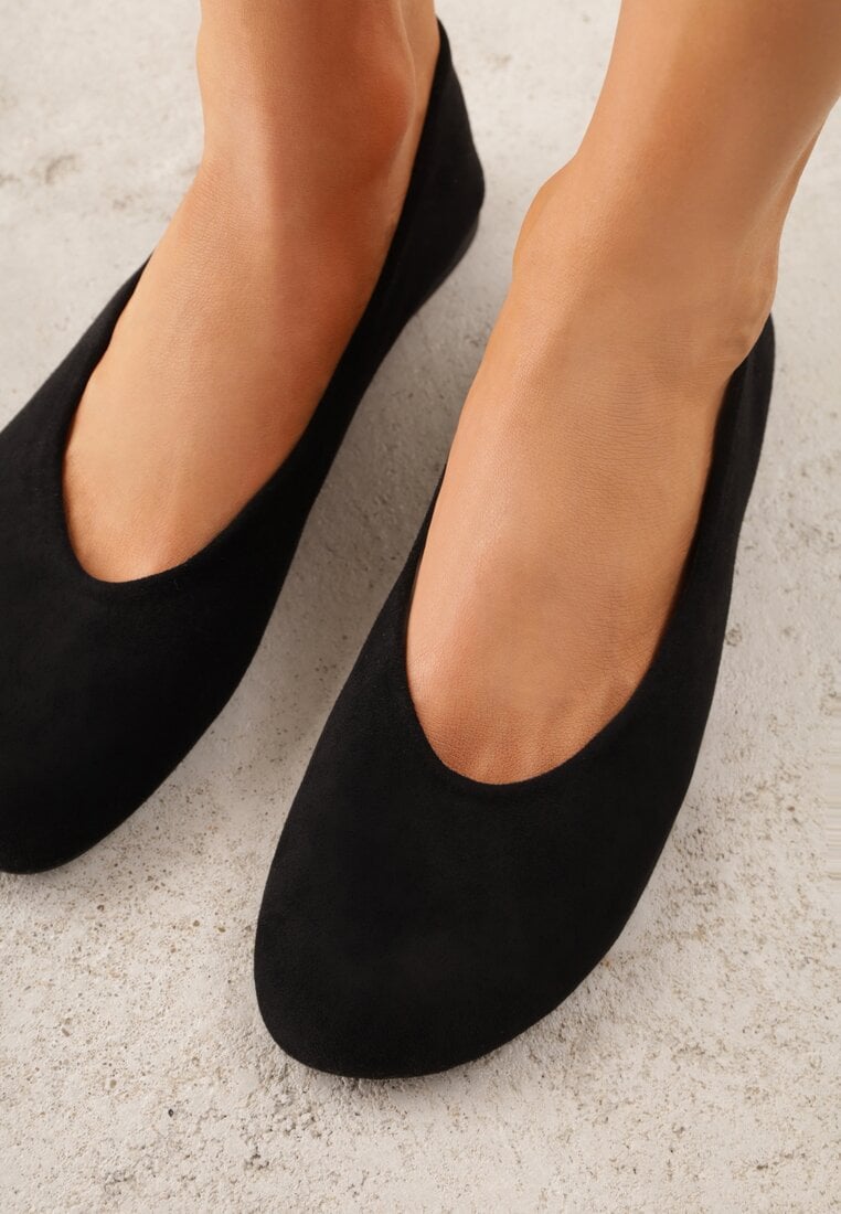 Czarne Balerinki z Imitacji Zamszu w Stylu Basic Saraphiele