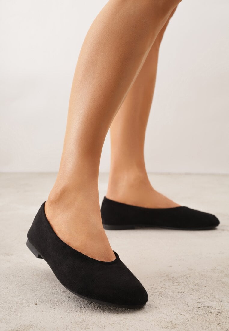Czarne Balerinki z Imitacji Zamszu w Stylu Basic Saraphiele
