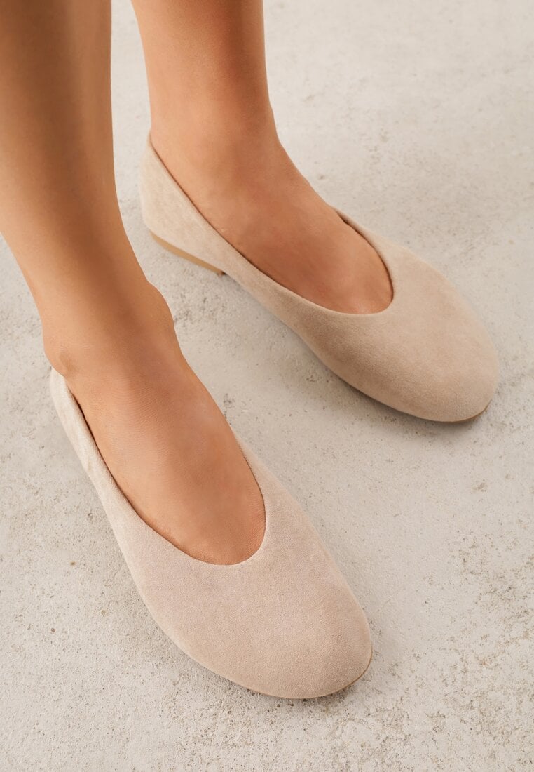 Beżowe Balerinki z Imitacji Zamszu w Stylu Basic Saraphiele