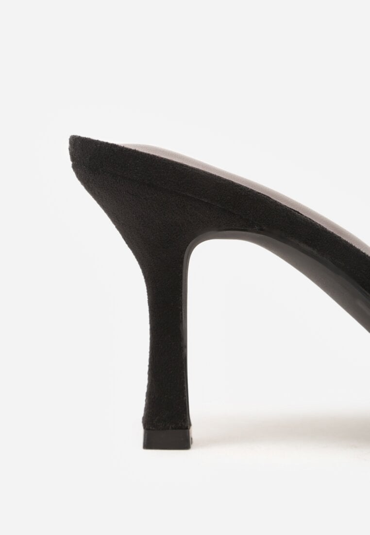 Czarne Klapki na Szpilce z Imitacji Zamszu z Noskiem Peep Toe Merissaura