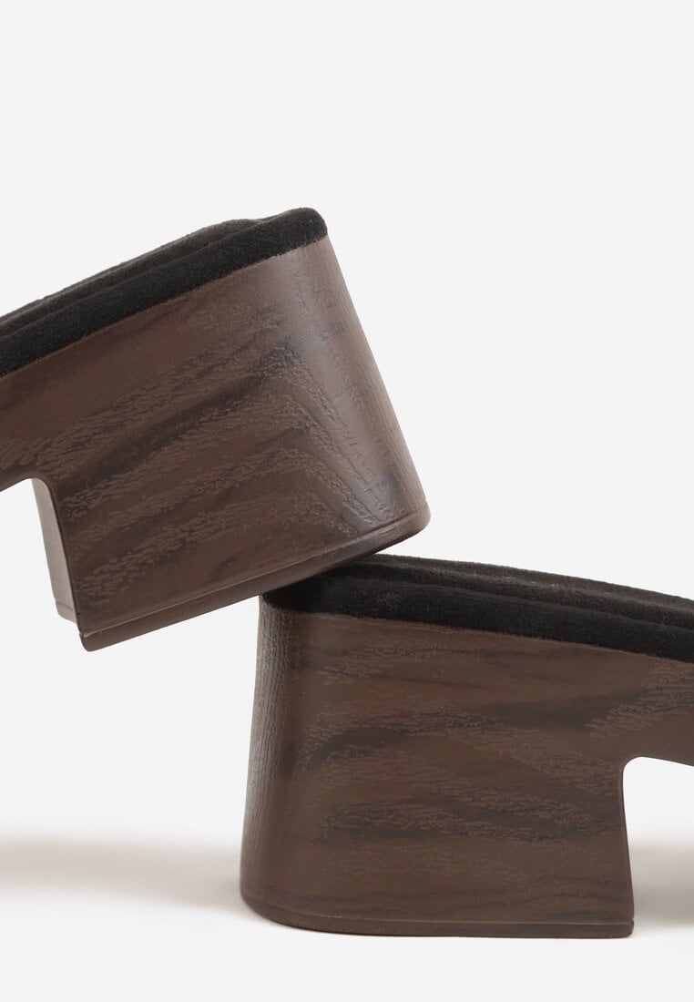 Czarne Klapki w Stylu Drewniaków z Nitami na Klockowym Obcasie Junikofa