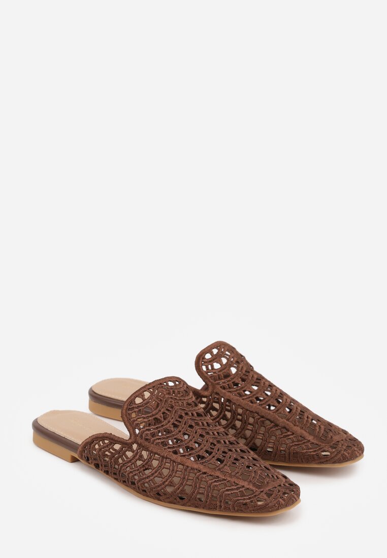 Brązowe Ażurowe Klapki Mule z Plecioną Cholewką Raguela