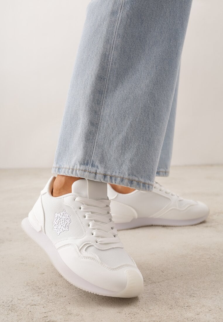 Białe Przeszywane Sneakersy w Klasycznym Stylu Zeosa