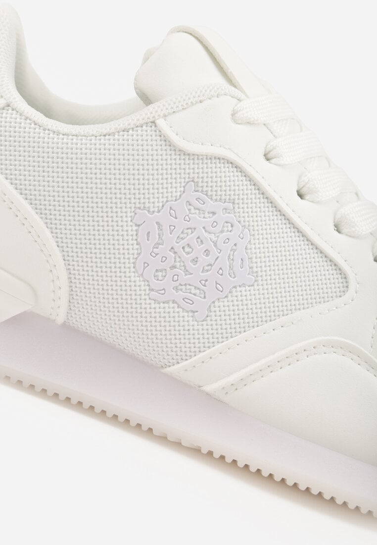 Białe Przeszywane Sneakersy w Klasycznym Stylu Zeosa