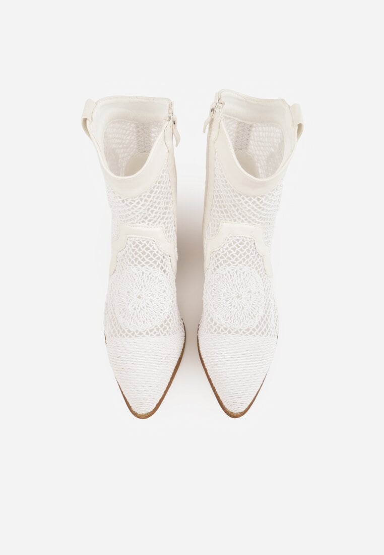 Białe Botki Kowbojki na Stożku z Ażurową Cholewką z Haftem Isarna