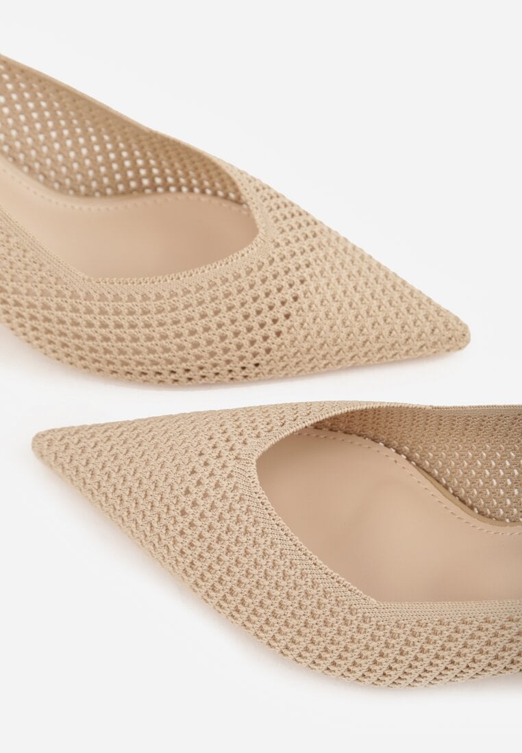 Beżowe Sandały Slingback z Ażurową Cholewką i Szpiczastym Noskiem Beethovia