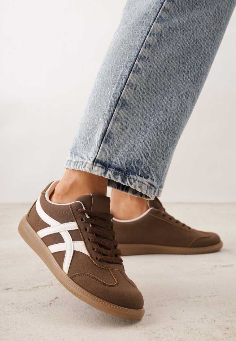 Brązowe Sneakersy w Stylu Tenisówek Ozdobione Geometrycznymi Paskami Zitora