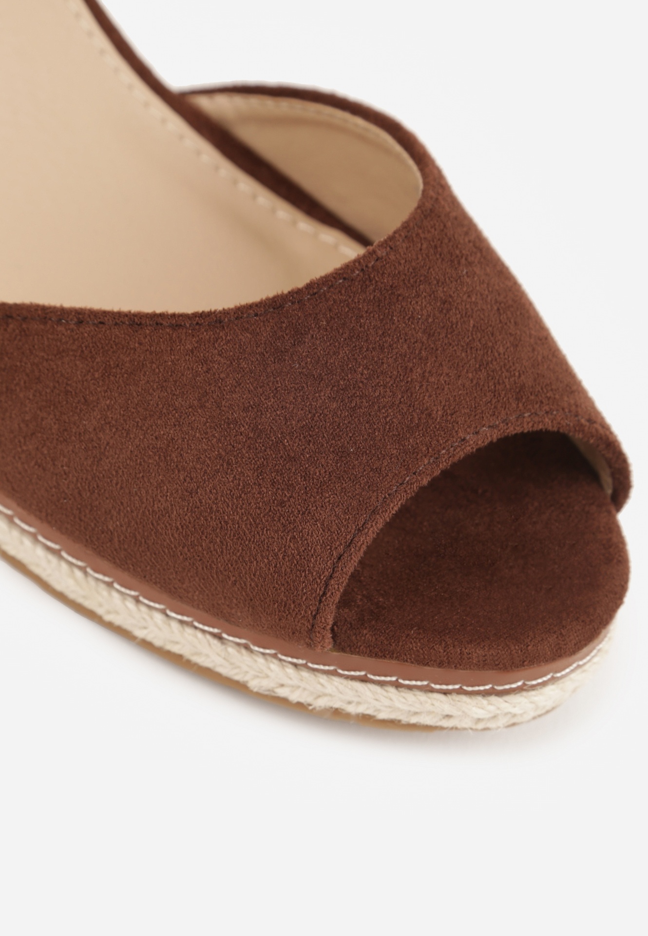 Brązowe Sandały na Koturnie Ozdobionym Plecionką z Juty Admerla