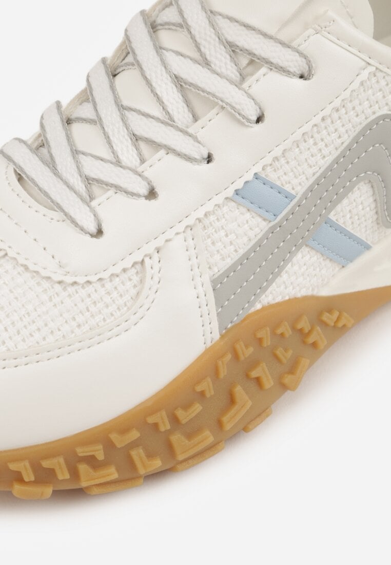 Białe Sneakersy z Futurystyczną Tłoczoną Podeszwą i Geometrycznym Wzorem Emalorine