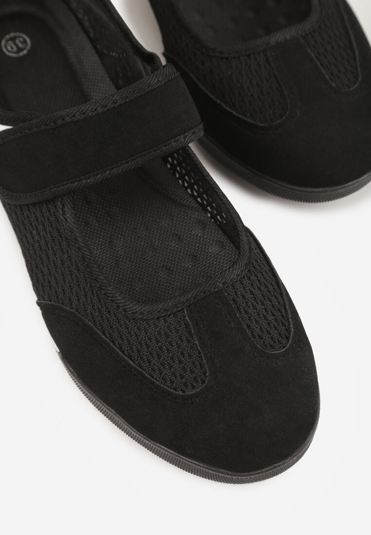 Czarne Tenisówki Typu Sneakeriny Ozdobione Napisem Emirinne