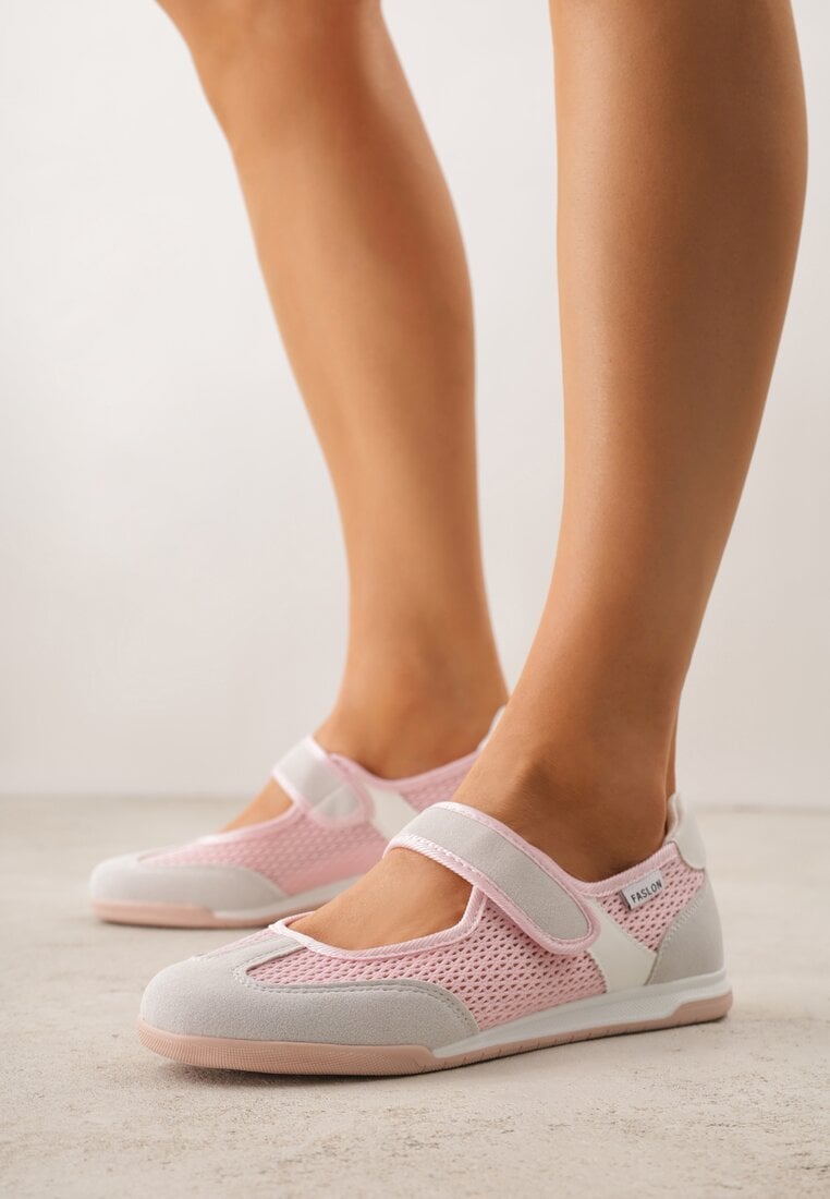 Różowe Tenisówki Typu Sneakeriny Ozdobione Napisem Emirinne