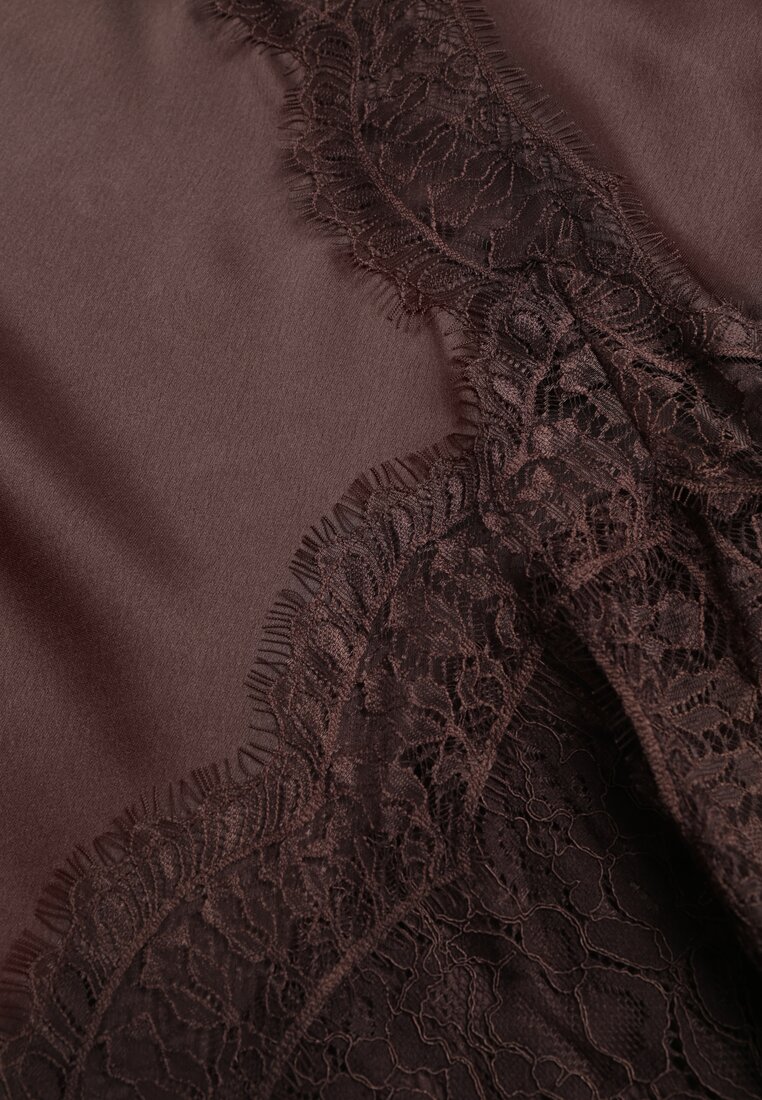 Brązowa Satynowa Spódnica Ozdobiona Rozcięciem na Nogę i Koronką Saviraet