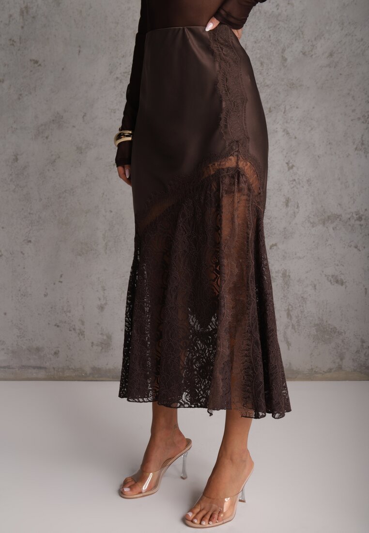 Brązowa Satynowa Spódnica Ozdobiona Rozcięciem na Nogę i Koronką Saviraet