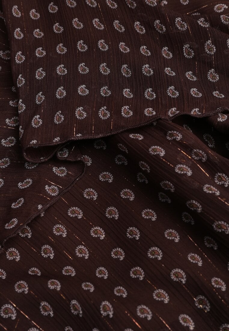 Brązowa Sukienka o Koszulowym Kroju z Przedłużonym Tyłem i Falbanami Savarinna