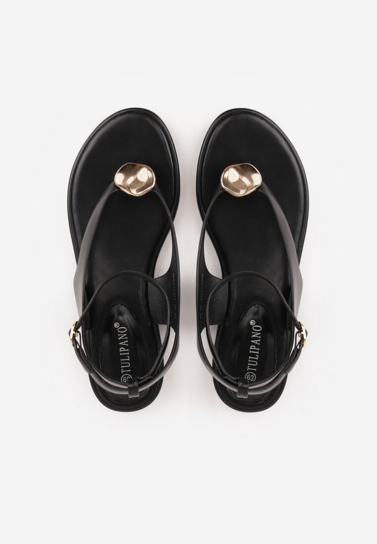 Czarne Sandały Japonki z Metaliczną Ozdobą Vikisima