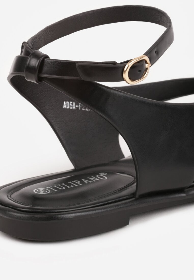 Czarne Sandały Japonki z Metaliczną Ozdobą Vikisima