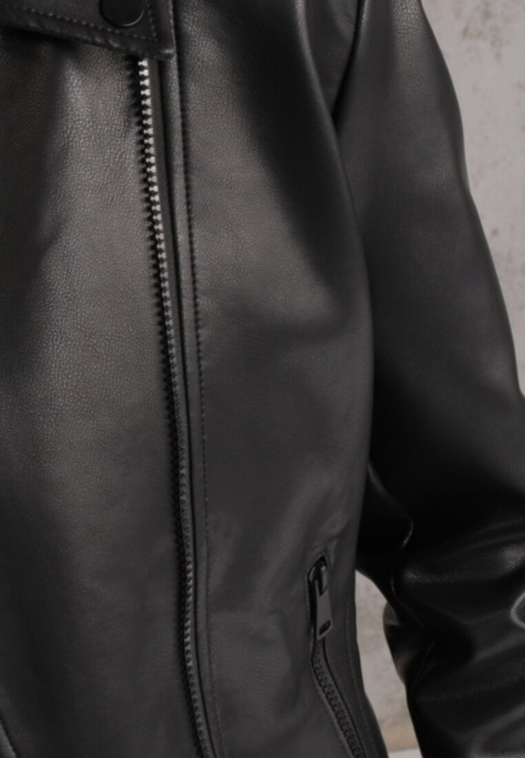 Czarna Taliowana Kurtka Ramoneska z Suwakami na Mankietach Leanelora