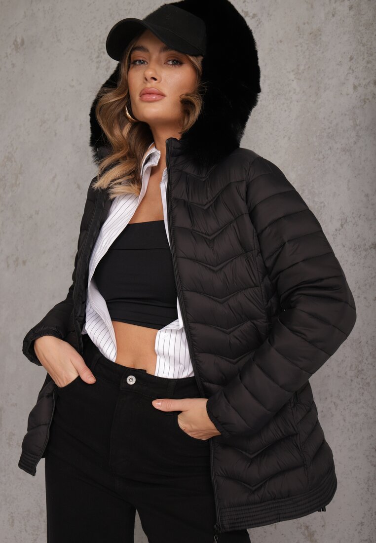 Czarna Przejściowa Kurtka z Pikowaniem Bocznymi Ściągaczami i Kapturem Fezizia