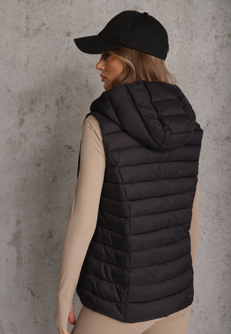Czarna Przejściowa Kamizelka z Pikowaniem i Kapturem Neatwenna
