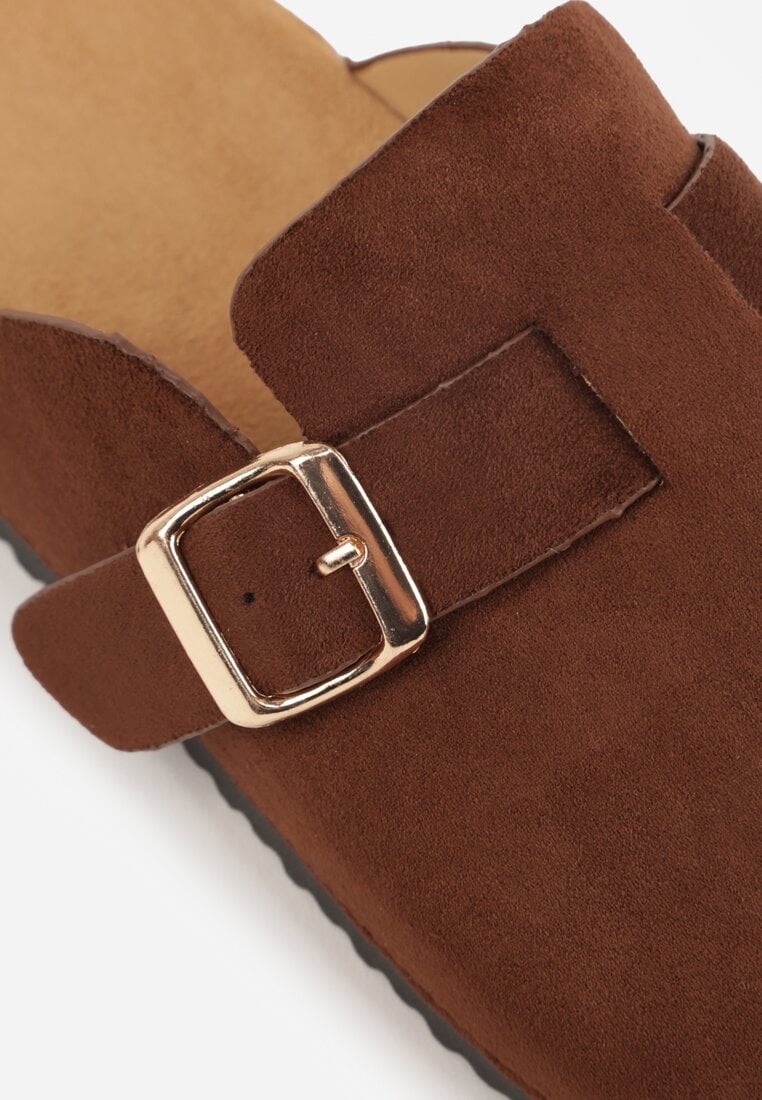 Ciemnobrązowe Klapki Ozdobione Klamrą na Pasku Zelevelis