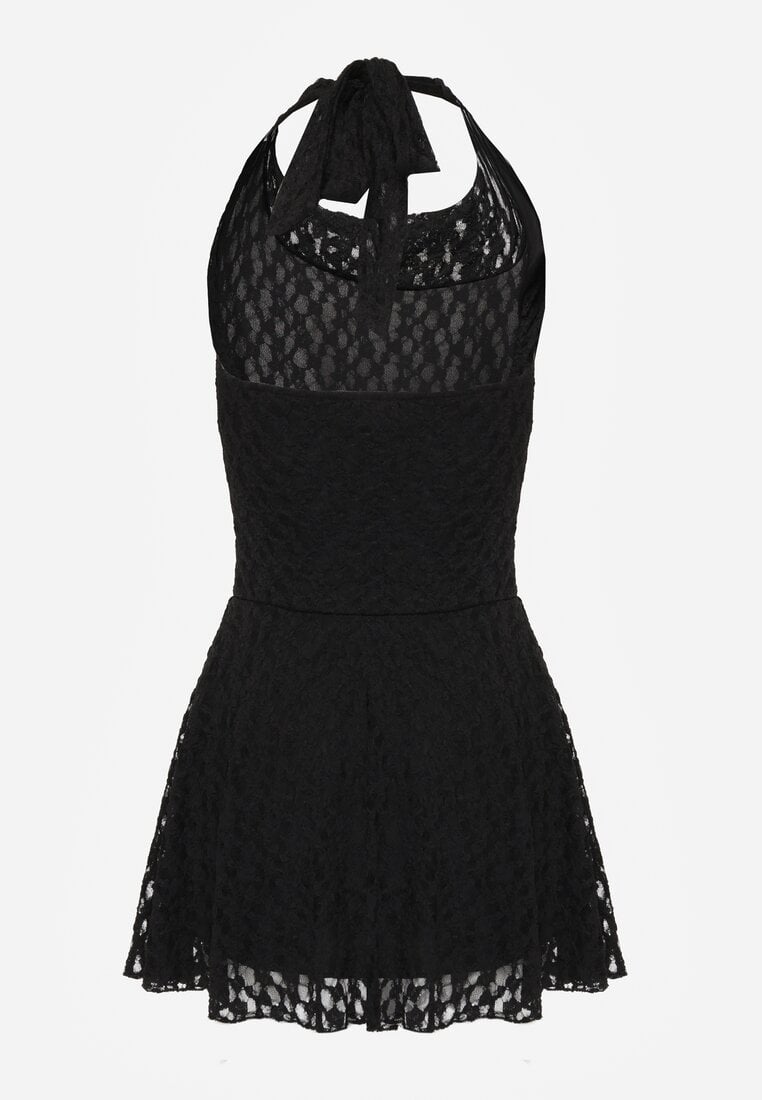 Czarna Koronkowa Sukienka o Rozkloszowanym Kroju z Wiązanym Dekoltem Halter Bervine