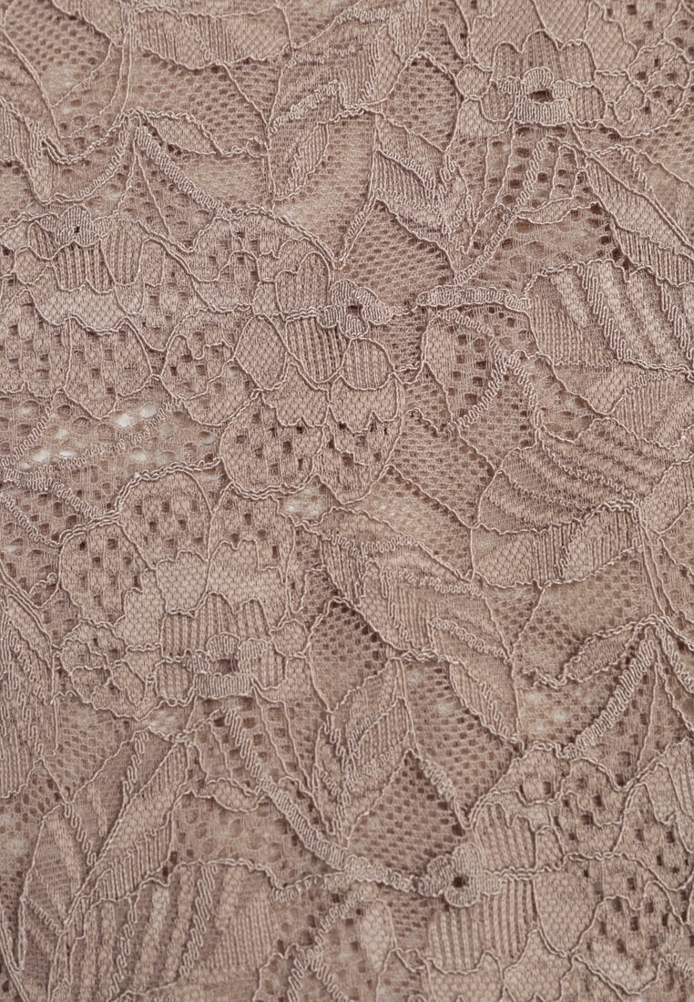 Brązowa Bluzka z Koronki Ozdobiona Rozkloszowanymi Rękawami i Falbanką na Dole Sanovia