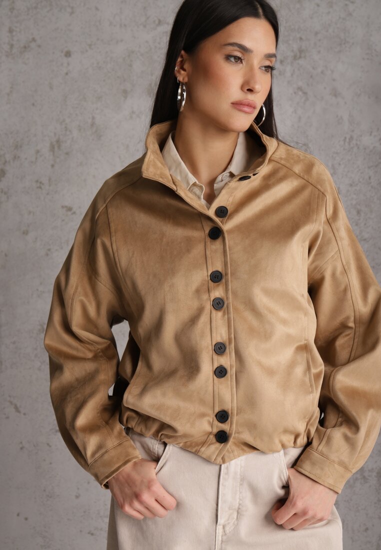 Jasnobrązowa Kurtka Bomber Jacket Ozdobiona Guzikami Quilimi