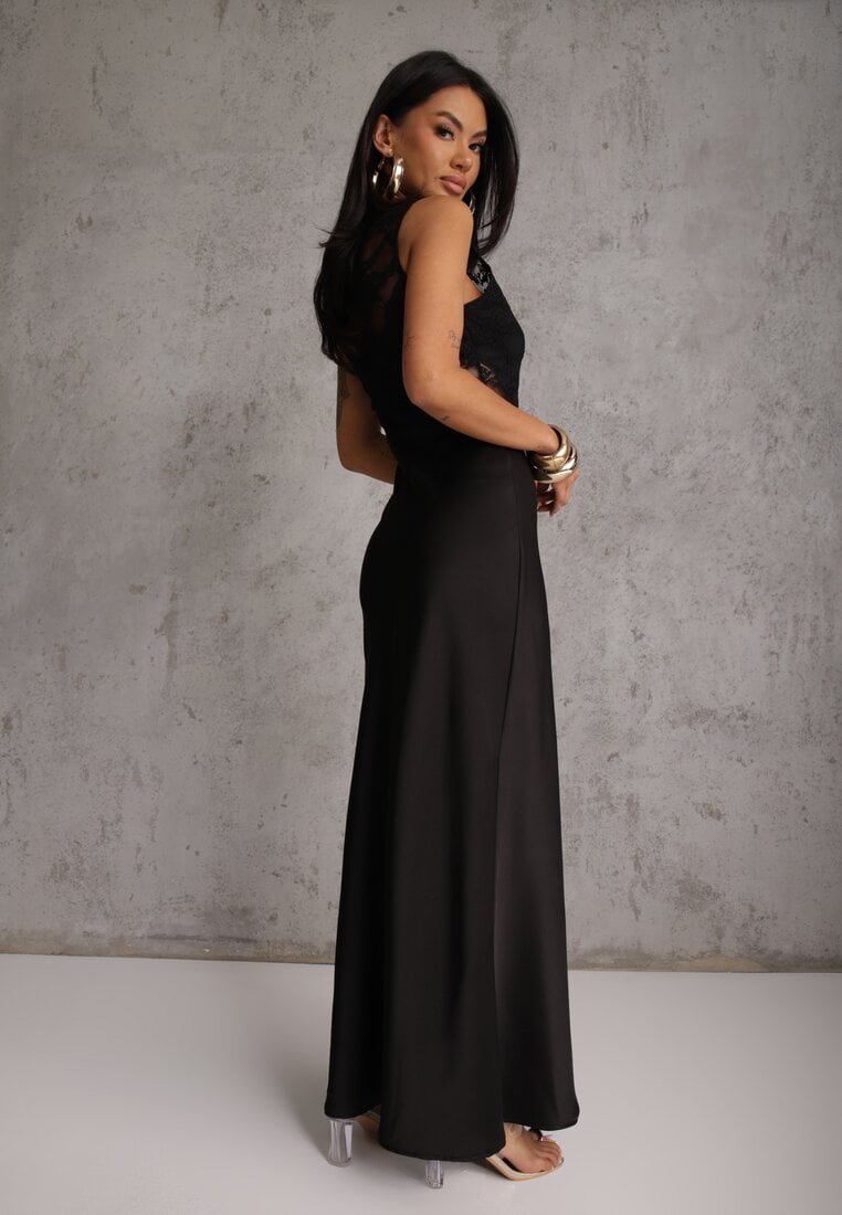 Czarna Dopasowana Sukienka Wieczorowa z Koronowymi Zdobieniami Bermina