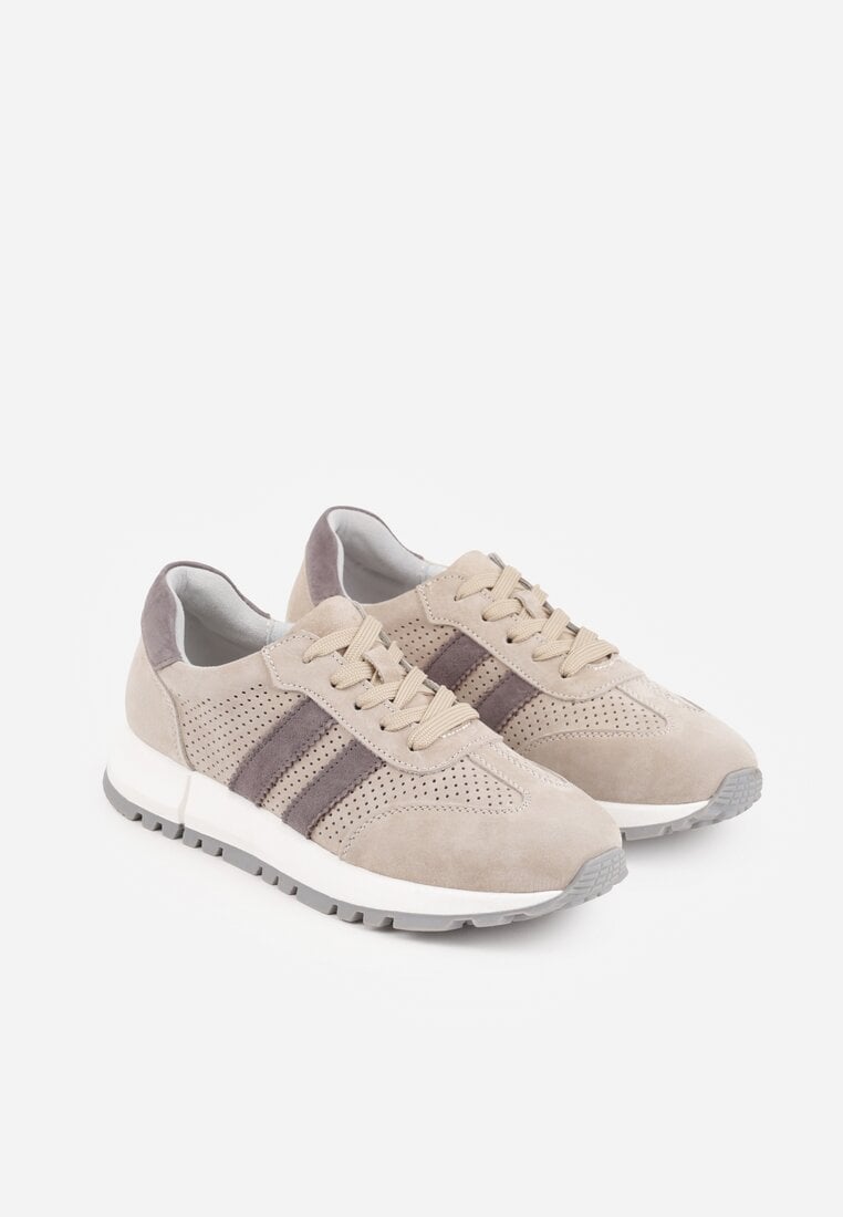 Jasnobeżowe Sneakersy z Zamszu Naturalnego z Ozdobnymi Paskami i Perforacją Ravinelle