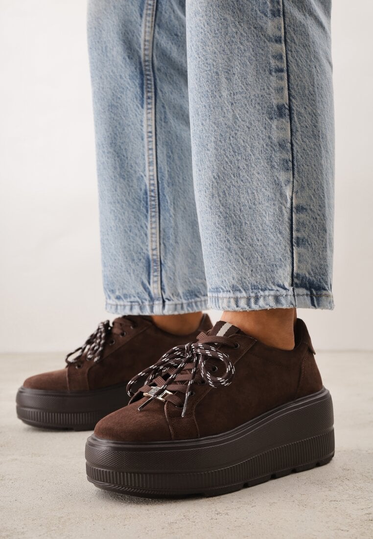 Brązowe Sneakersy na Platformie z Zamszu Naturalnego ze Sznurówkami w Paski Tarilita