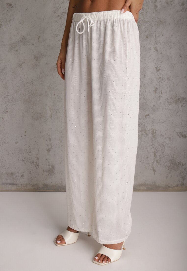 Biały Oversizowy Komplet Zdobiony Cyrkoniami T-shirt i Spodnie Arnateia