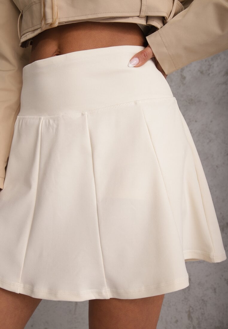 Białe Tenisowe Spódnico-Spodenki z Elastycznego Materiału Natennia