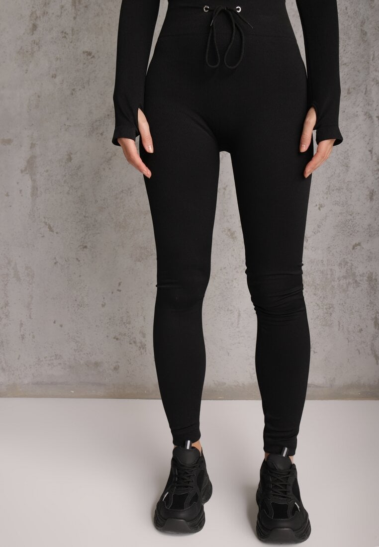 Czarny Sportowy Komplet Spodnie Wiązane w Pasie i Top z Wycięciem na Kciuk Tidale